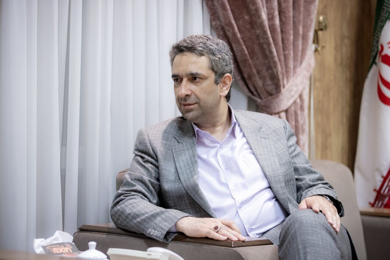 معاون ارتباطات و اطلاعرسانی دفتر رئیسجمهور: مردم تندروها را دوست ندارند/ پزشکیان سمت مردم ایستاده است  معاون ارتباطات و اطلاعرسانی دفتر رئیسجمهور: مردم تندروها را دوست ندارند/ پزشکیان سمت مردم ایستاده است