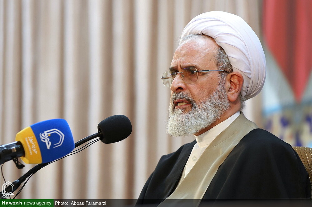 مدیر حوزههای علمیه کشور: فیضیه نماد پایداری و مقاومت دینی است مدیر حوزههای علمیه کشور: فیضیه نماد پایداری و مقاومت دینی است