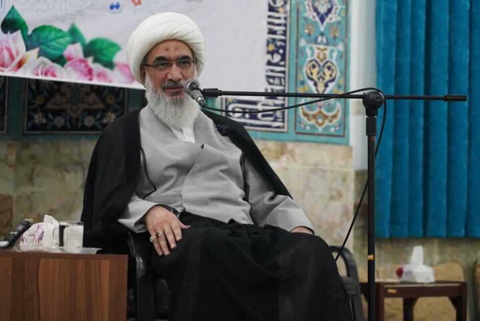 امام جمعه بوشهر: روحانیت باید در همه عرصههای جهاد ترکیبی نقشآفرین باشد امام جمعه بوشهر: روحانیت باید در همه عرصههای جهاد ترکیبی نقشآفرین باشد
